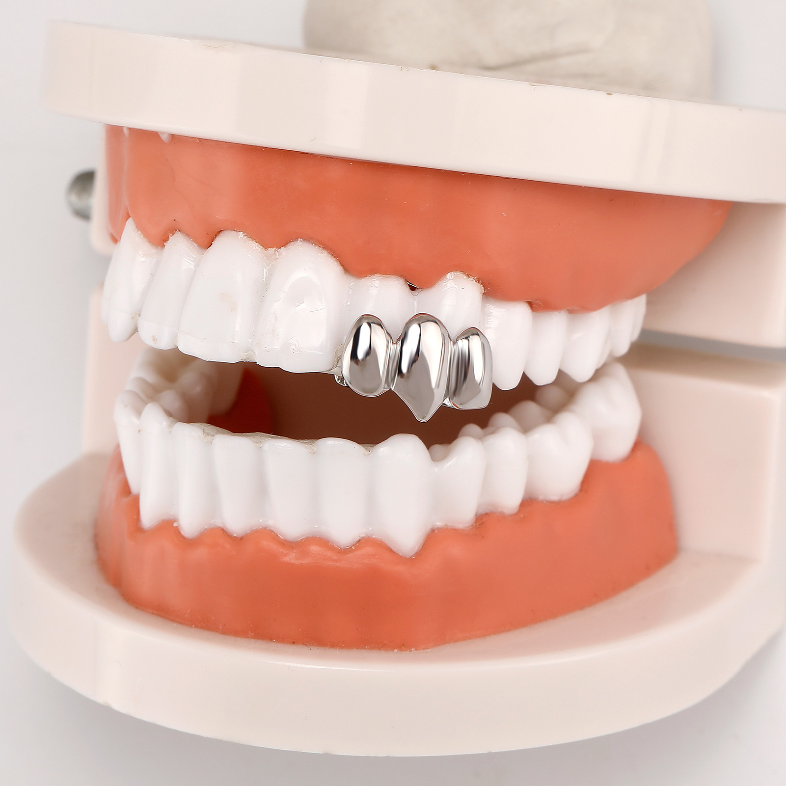 TOPGRILLZ Hip Hop Denti Lucidi - Body Jewelry For Men recensione e prezzo