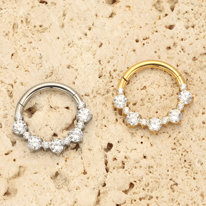 ASTM F136 TItanio Daith Clicke - Zoor Body Jewelry recensione e prezzo