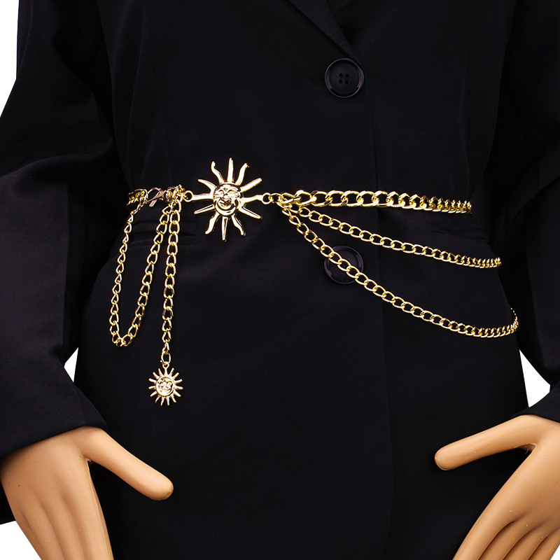 Catena in vita con ciondolo a  - Body Jewelry Charms recensione e prezzo