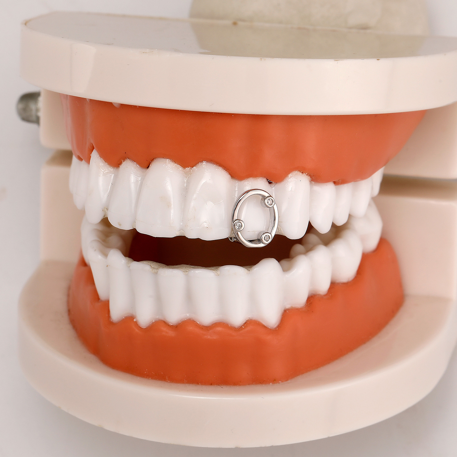 TOPGRILLZ Vintage Classico Sin - Body Jewelry Charms recensione e prezzo